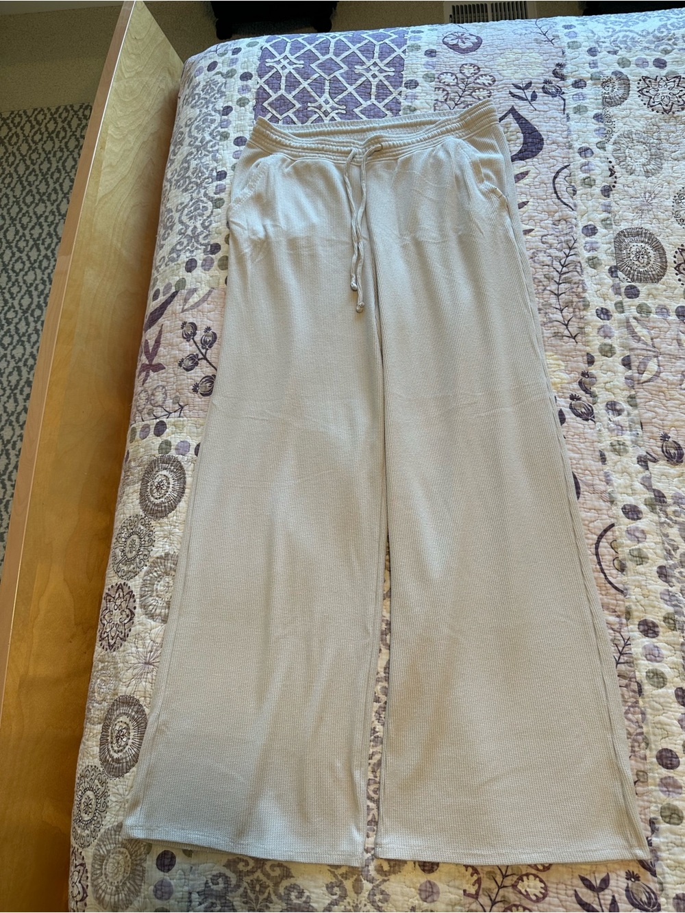 Gilly Hicks Cream Waffleknit Sweatpants